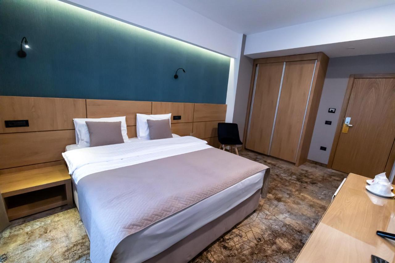 Grand View Hotel & Suites Copou Iasi Exterior foto