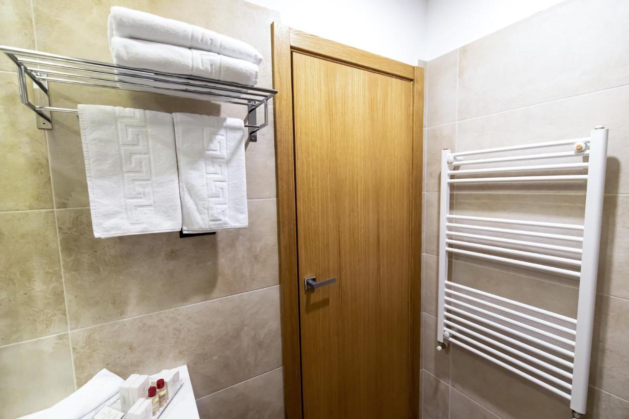Grand View Hotel & Suites Copou Iasi Exterior foto