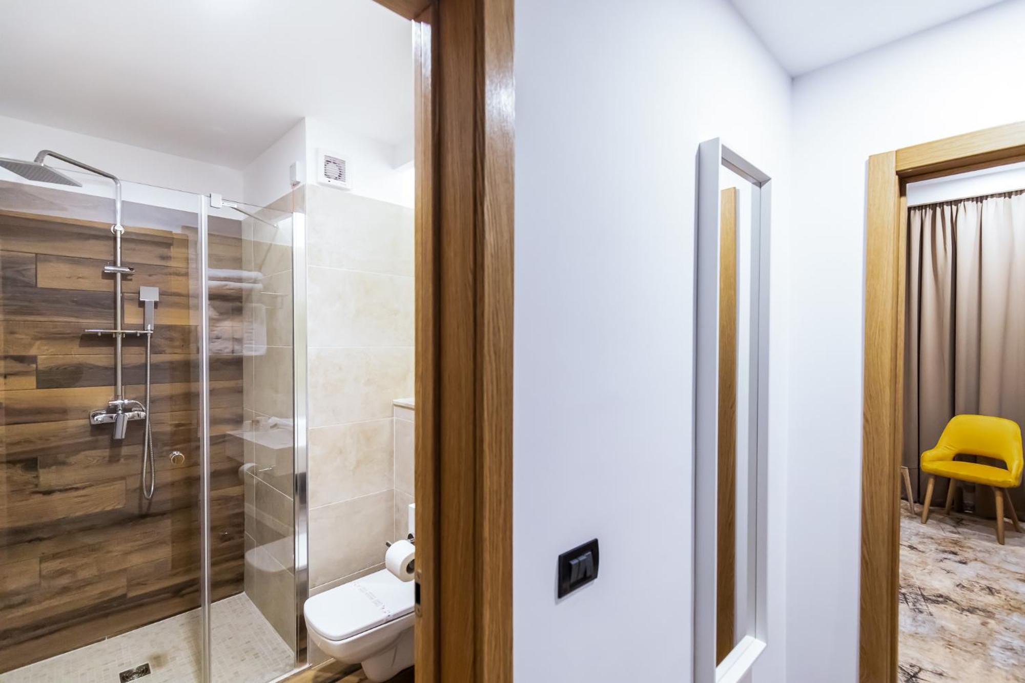 Grand View Hotel & Suites Copou Iasi Exterior foto