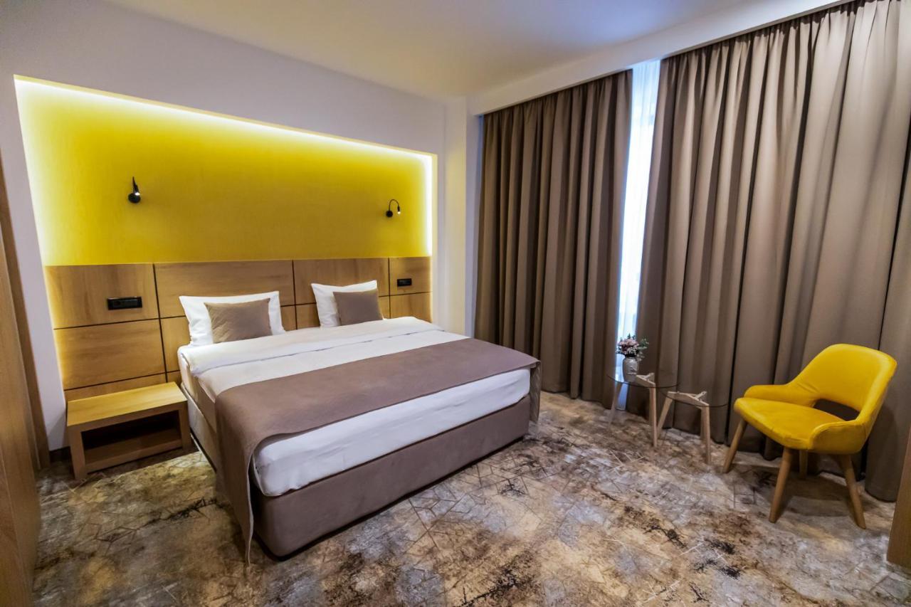 Grand View Hotel & Suites Copou Iasi Exterior foto