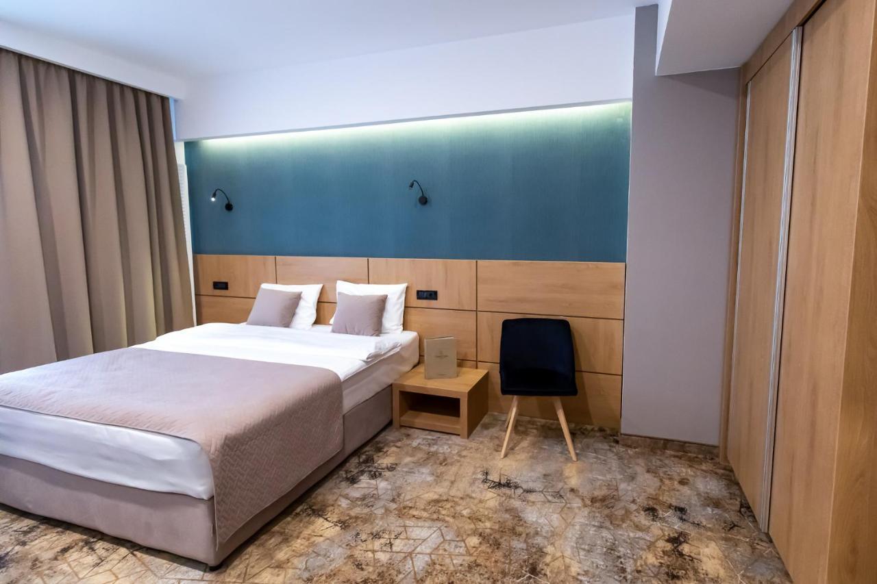 Grand View Hotel & Suites Copou Iasi Exterior foto